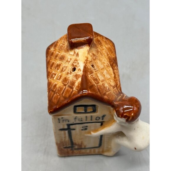 Vintage Ceramic Outhouse Salt & Pepper Shakers With Brown Roof And Figurines REA - Picture 7 of 9